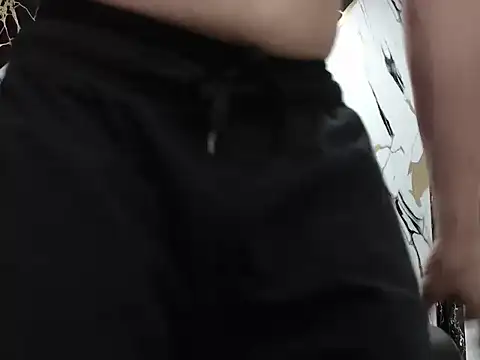 simonm667 online show from 04-01-26, 08:06