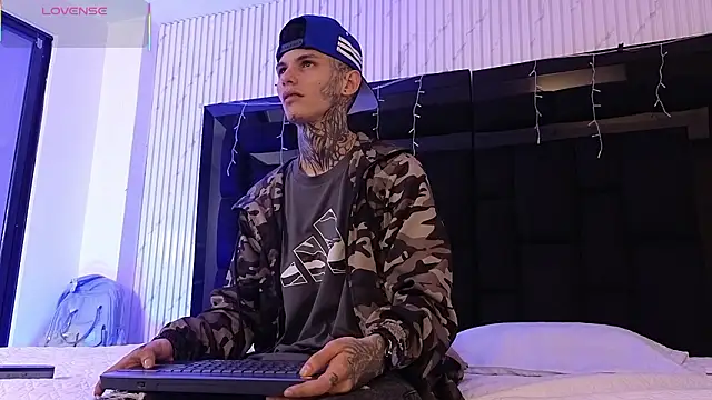 Paulo 527 online show from 02-25-26, 05:29