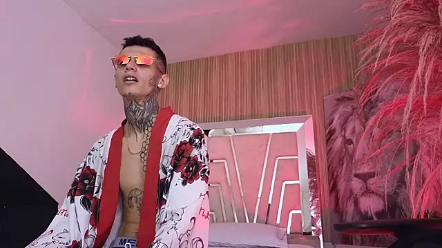 Paulo 527 online show from 03-26-26, 05:17