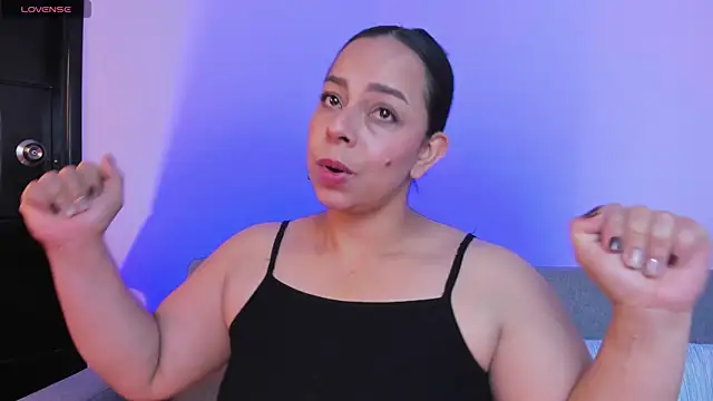 Snapshot of jimena_chic1 chatting on 06-26-26, 08:25 jimena chic1 online show from 06-26-26, 08:25
