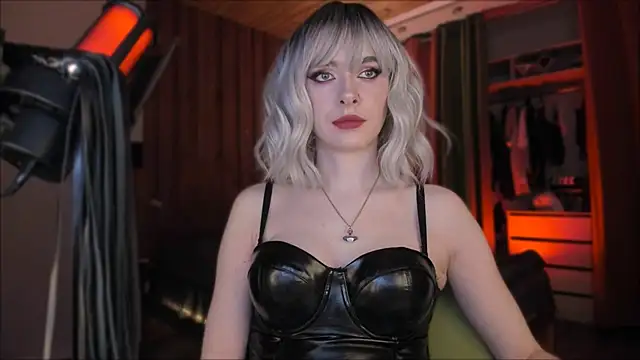 Snapshot of Mistress_Iris chatting on 12-22-25, 05:46 Mistress Iris online show from 12-22-25, 05:46