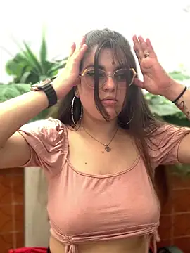 Scarletts Boobs online show from 11-29-25, 07:36