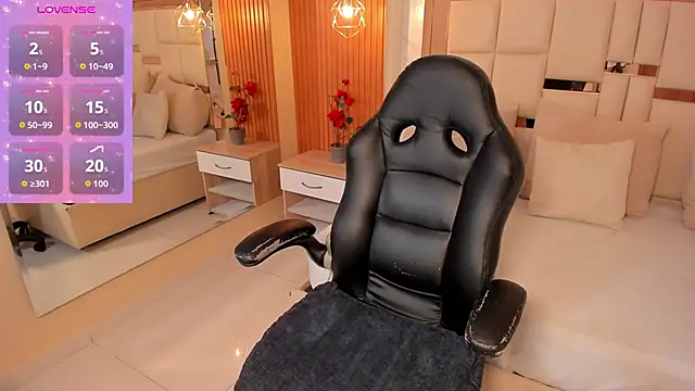 samantha quinnn online show from 04-10-26, 04:19