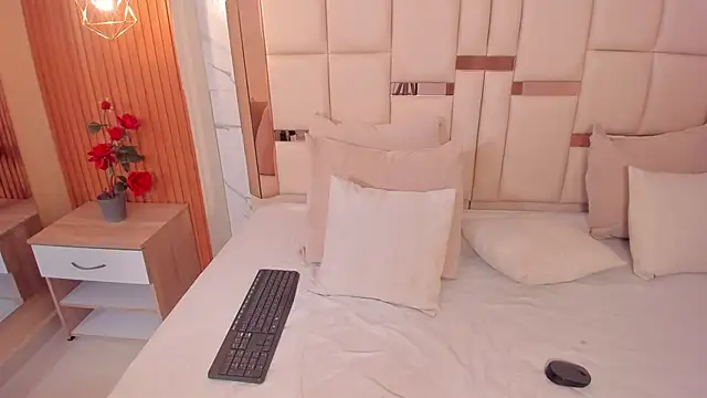 samantha quinnn online show from 02-12-26, 04:12