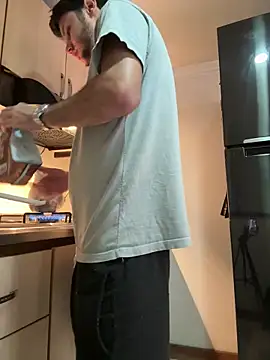 Snapshot of RicoValen chatting on 02-25-26, 11:15 RicoValen online show from 02-25-26, 11:15