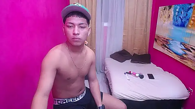 Snapshot of twinks_fuck chatting on 03-12-26, 06:45 twinks fuck online show from 03-12-26, 06:45