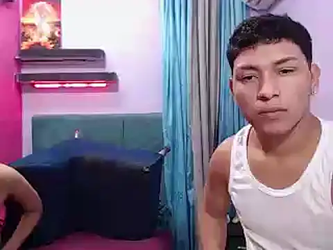 Snapshot of twinks_fuck chatting on 06-13-26, 11:45 twinks fuck online show from 06-13-26, 11:45