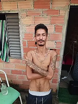 Snapshot of theyllorwillian chatting on 05-19-26, 05:53 theyllorwillian online show from 05-19-26, 05:53