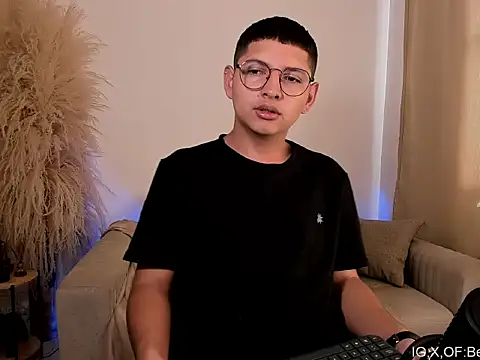 Juan belmont online show from 04-07-26, 02:08