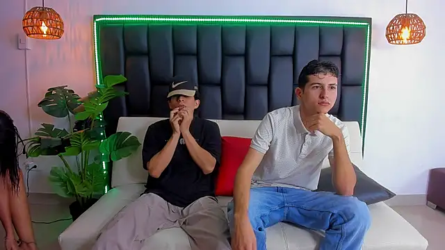 Crazy porkys online show from 12-16-25, 07:40