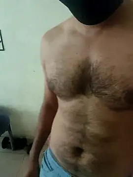 Snapshot of Amit22122 chatting on 05-16-26, 04:44 Amit22122 online show from 05-16-26, 04:44