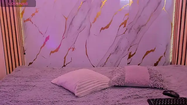 Dakota ferreti  online show from 04-23-26, 03:35