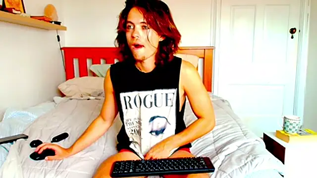 Snapshot of punktwink420 chatting on 02-11-26, 11:37 punktwink420 online show from 02-11-26, 11:37