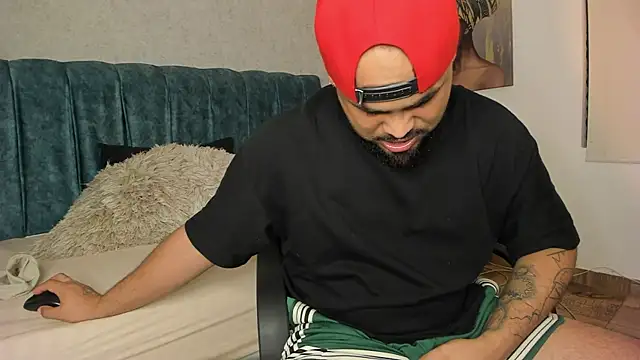 Snapshot of Harrishairy chatting on 02-26-26, 06:46 Harrishairy online show from 02-26-26, 06:46