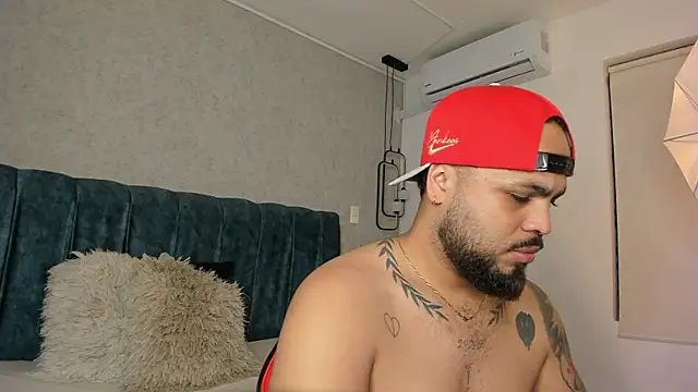 Snapshot of Harrishairy chatting on 02-27-26, 06:13 Harrishairy online show from 02-27-26, 06:13