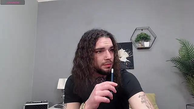 Snapshot of KaneHunter chatting on 04-22-26, 07:09 KaneHunter online show from 04-22-26, 07:09