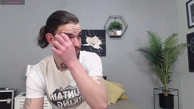 KaneHunter online show from 03-27-26, 07:37