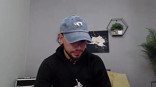 Snapshot of KaneHunter chatting on 05-20-26, 09:56 KaneHunter online show from 05-20-26, 09:56