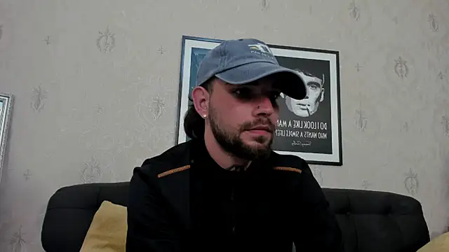 Snapshot of KaneHunter chatting on 05-15-26, 10:52 KaneHunter online show from 05-15-26, 10:52