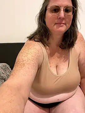 bea french curvy online show from 01-07-26, 09:42