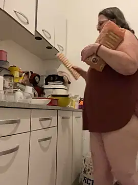 bea french curvy online show from 02-02-26, 09:03