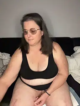 bea french curvy online show from 03-05-26, 10:48