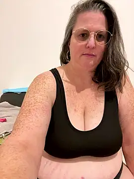 bea french curvy online show from 01-08-26, 10:16