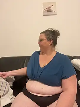 bea french curvy online show from 03-02-26, 08:49