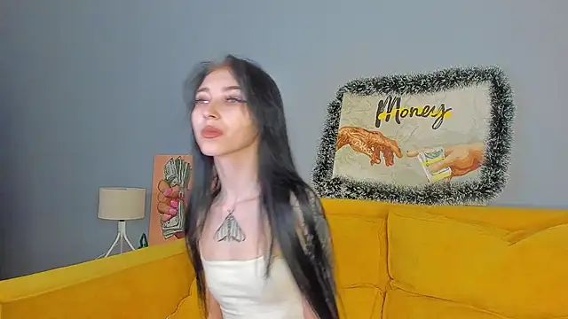 Ellen Hops online show from 12-14-25, 09:04