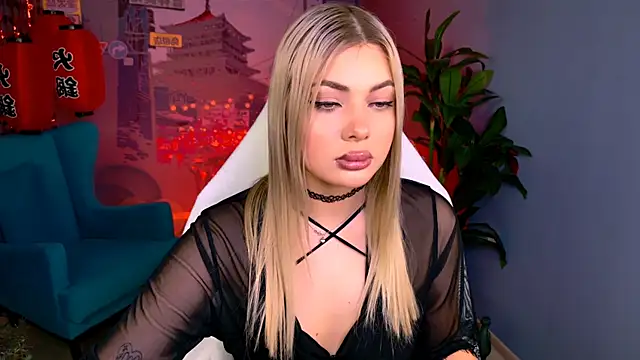 Snapshot of HyileyClark chatting on 02-21-26, 08:16 HyileyClark online show from 02-21-26, 08:16