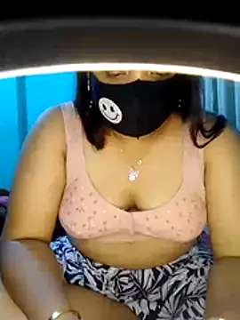 priya2098 online show from 07-17-26, 06:27