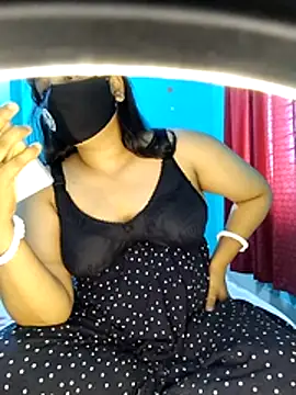 priya2098 online show from 03-10-26, 06:50