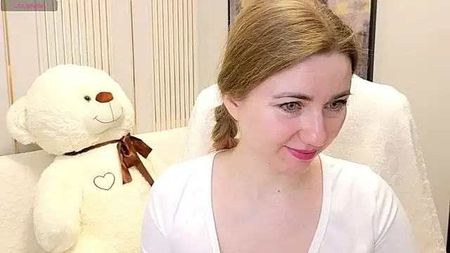 SofiAngela online show from 04-18-26, 01:08