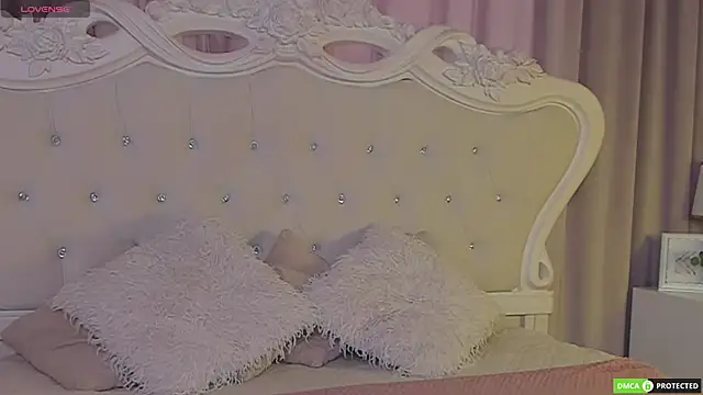 Snapshot of StellaGregory chatting on 05-31-26, 03:34 StellaGregory online show from 05-31-26, 03:34