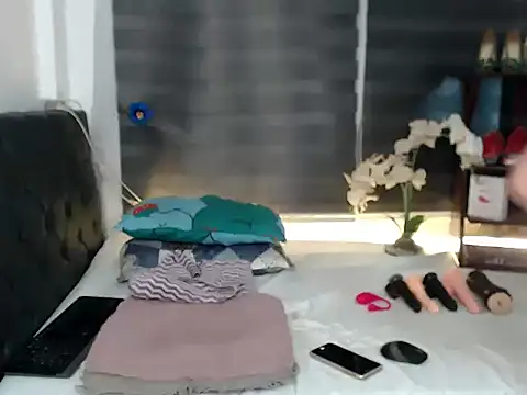 sylvannia cumslut online show from 02-07-26, 09:17