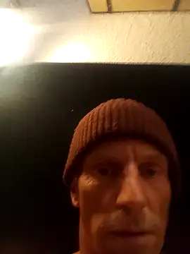 JisslDissl7981 online show from 11-26-25, 04:40