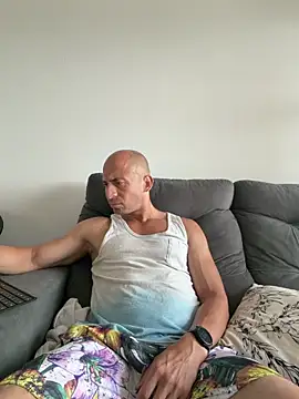 Russo41rj online show from 12-17-25, 12:54