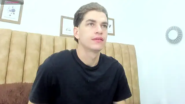 Snapshot of AUSTIN-PRRR chatting on 12-05-25, 01:32 AUSTIN-PRRR online show from 12-05-25, 01:32