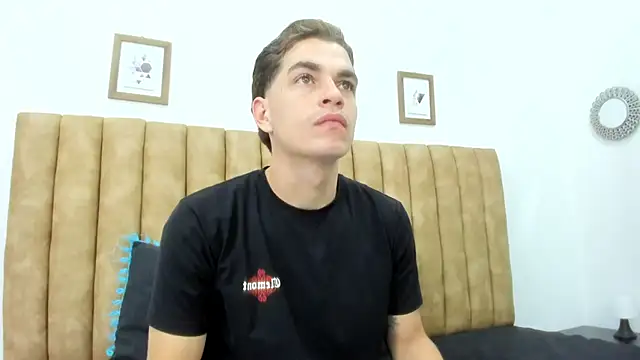 Snapshot of AUSTIN-PRRR chatting on 11-27-25, 01:11 AUSTIN-PRRR online show from 11-27-25, 01:11