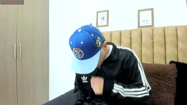 Snapshot of AUSTIN-PRRR chatting on 12-01-25, 01:34 AUSTIN-PRRR online show from 12-01-25, 01:34