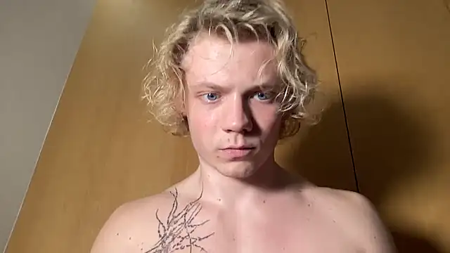 Snapshot of AlexBarczuk chatting on 02-10-26, 06:07 AlexBarczuk online show from 02-10-26, 06:07