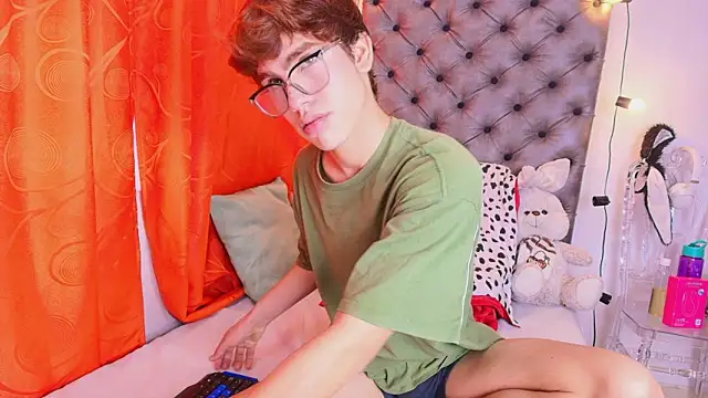 Snapshot of Jacobelord chatting on 02-19-26, 01:30 Jacobelord online show from 02-19-26, 01:30