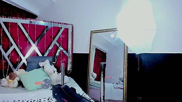 Snapshot of Jacobelord chatting on 02-03-26, 01:27 Jacobelord online show from 02-03-26, 01:27