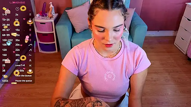 Snapshot of AdharaWo chatting on 01-06-26, 12:20 AdharaWo online show from 01-06-26, 12:20