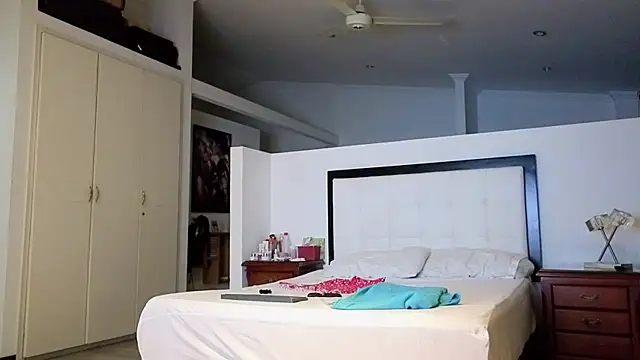 CerecitaQueenn online show from 01-09-26, 12:50