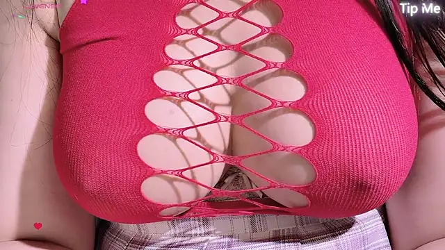 Snapshot of LT-333 chatting on 04-14-26, 04:34 LT-333 online show from 04-14-26, 04:34