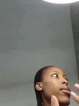 MsParisSmith online show from 11-29-25, 01:33