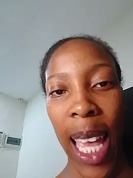 Snapshot of MsParisSmith chatting on 02-12-26, 06:02 MsParisSmith online show from 02-12-26, 06:02