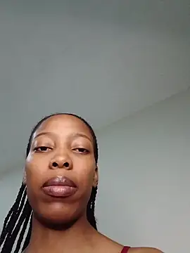 MsParisSmith online show from 12-16-25, 07:40