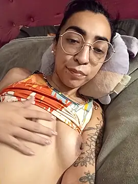 Yani-14 online show from 02-17-26, 04:32